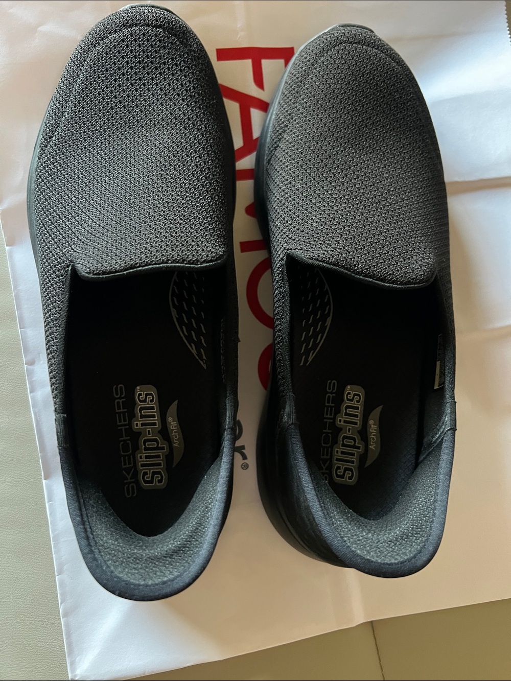 Skechers women’s 's Black Slip-On Knit Loafers